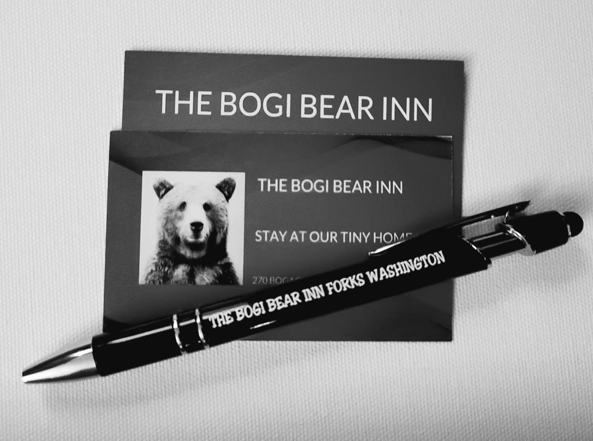 The Bogi Bear Inn Forks Exterior foto